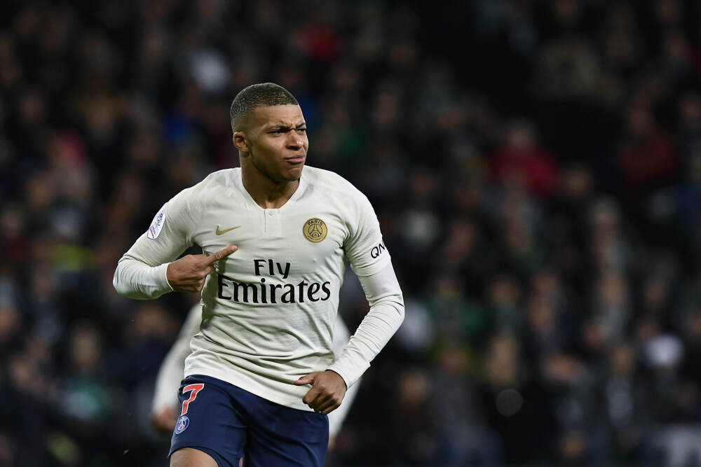 英皇又少了一头现金奶牛 | 棱镜